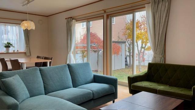Guesthouse　You&I Fujikawaguchiko Exteriör bild